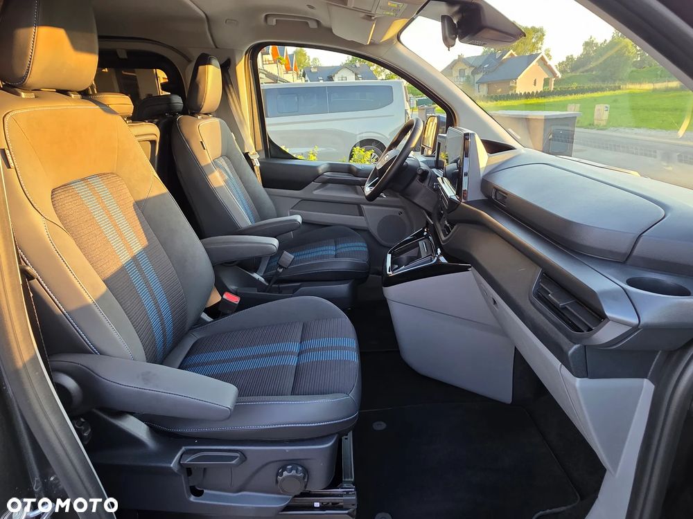Ford Tourneo Custom 320 L1H1 VA Autm Sport - 4