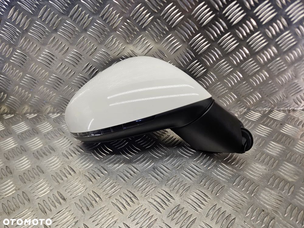 VW TOUAREG 7P 10-18R LUSTERKO PRAWE ASYSTENT FOTOCHROM 13+2 PIN LR9A