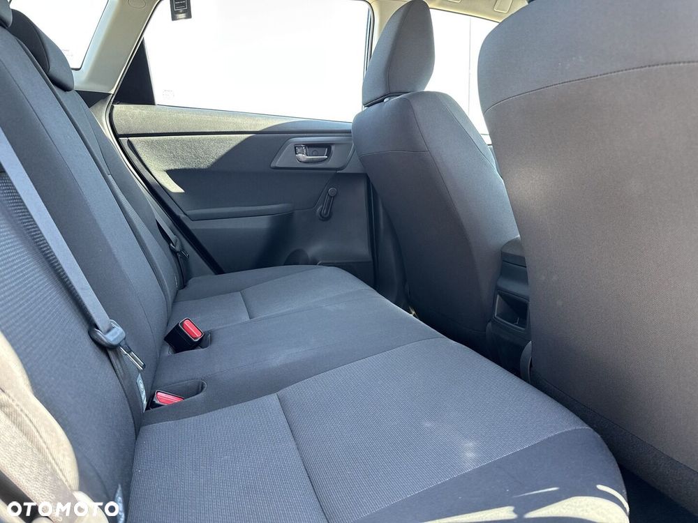 Toyota Auris - 11