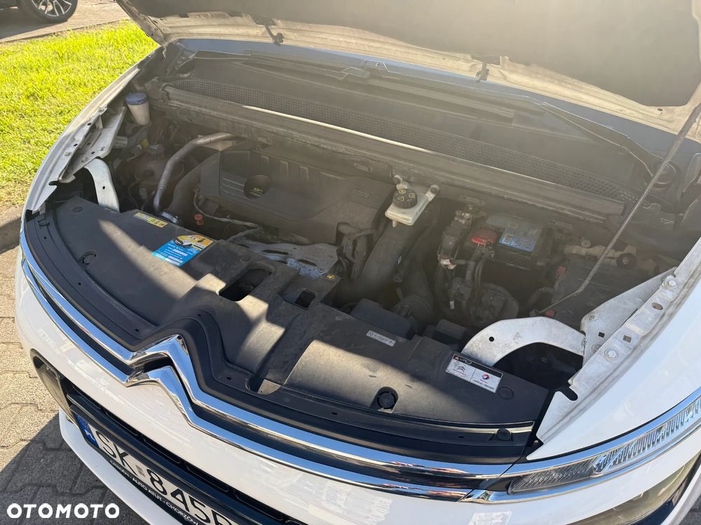 Citroën C4 SpaceTourer 1.6 PureTech Shine S&S EAT8 - 18