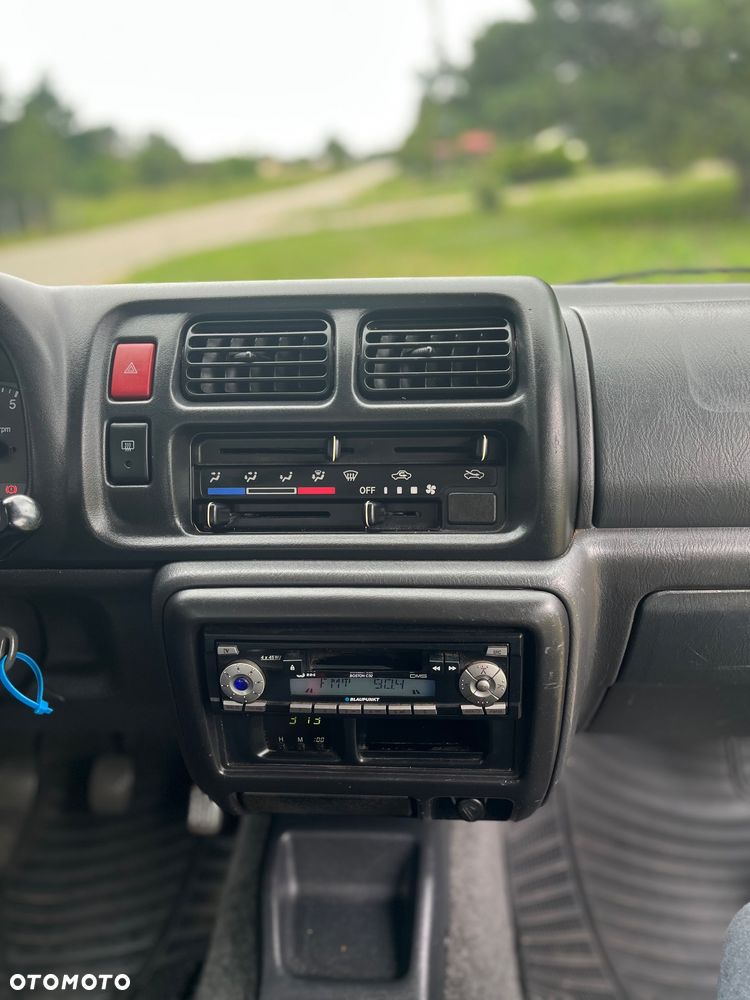Suzuki Jimny 1.3 - 20