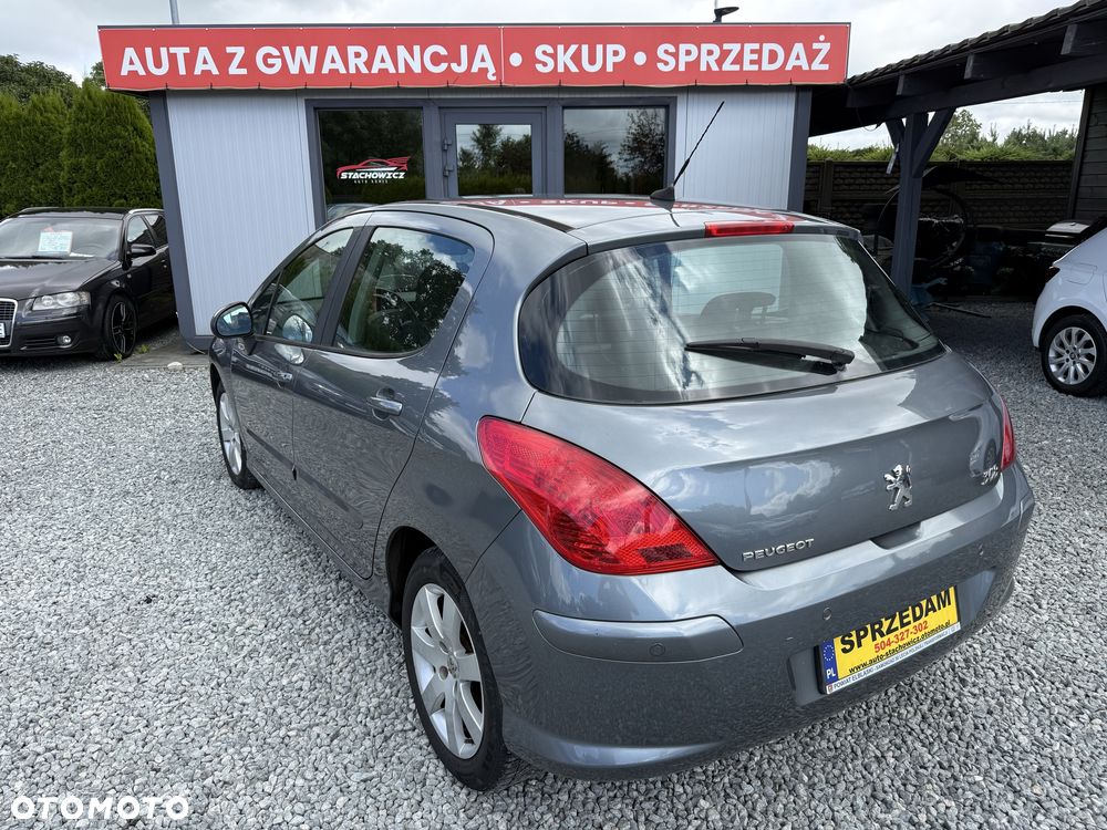Peugeot 308 - 8