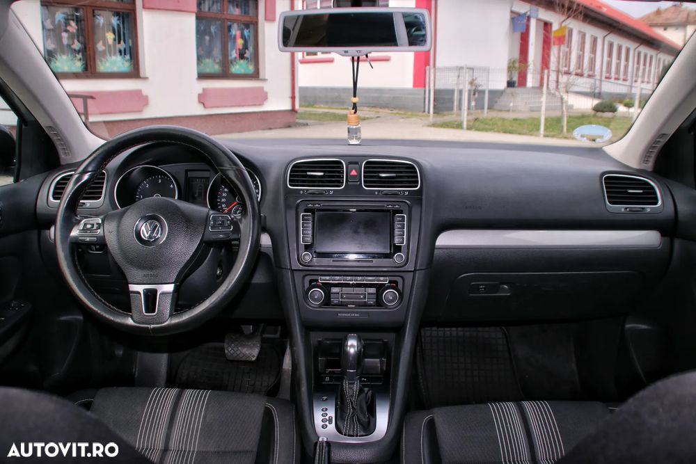 Volkswagen Golf 2.0 TDI DPF DSG MATCH - 6