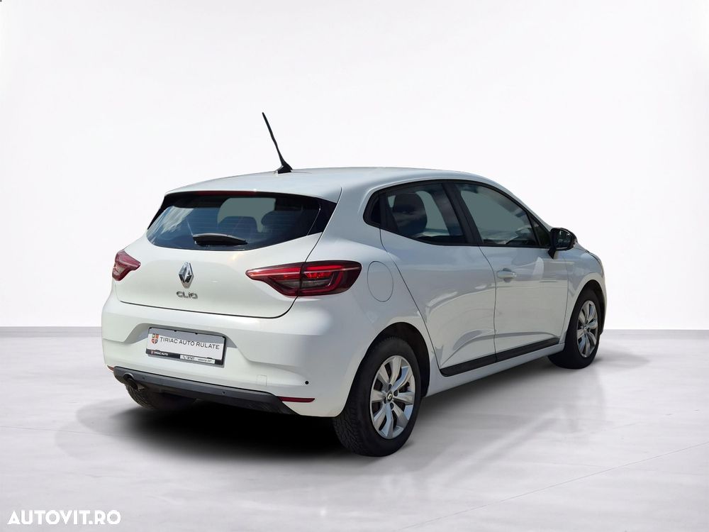Renault Clio - 6