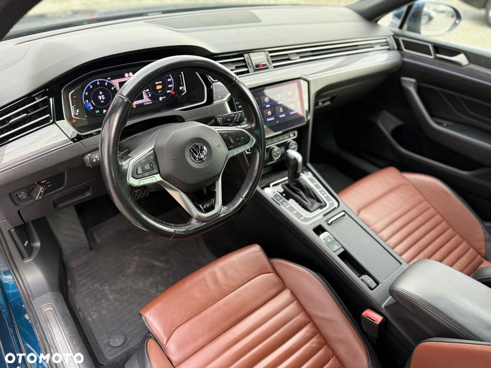 Volkswagen Passat - 19