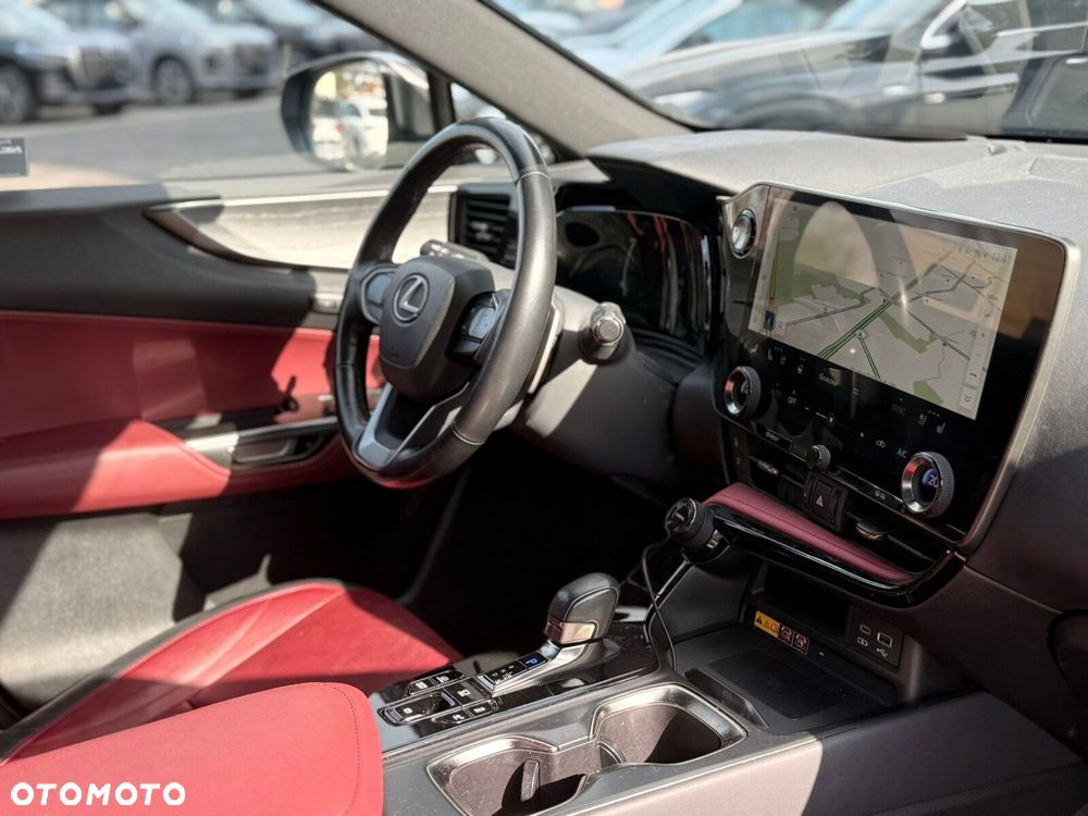 Lexus NX 450h+ Omotenashi AWD - 27