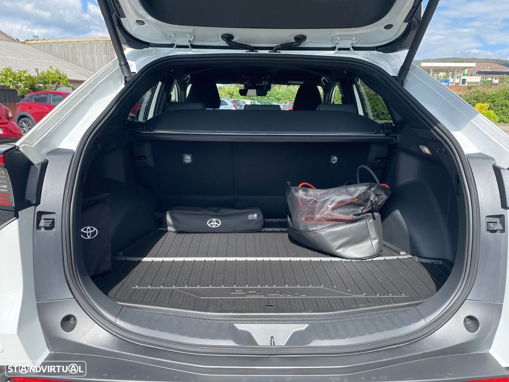 Toyota bZ4X 71,4 kWh Premium - 10