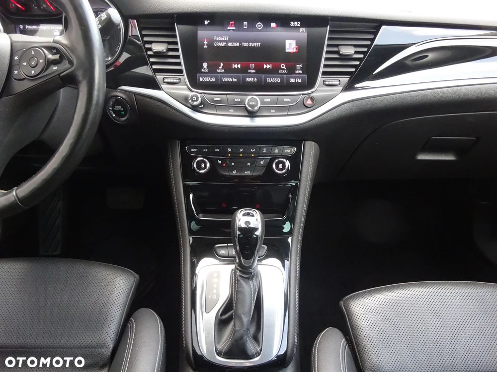 Opel Astra 1.4 T Dynamic S&S - 14