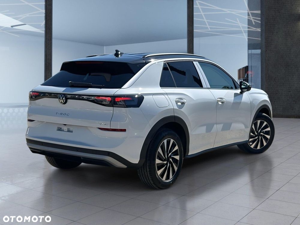 Volkswagen T-Roc - 10
