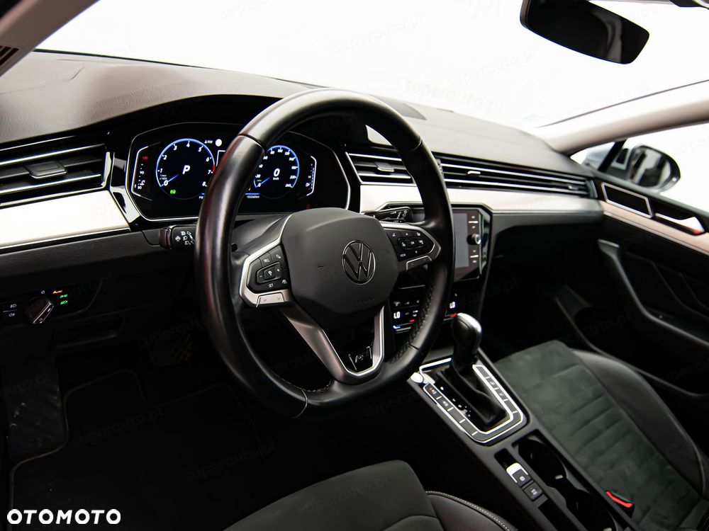 Volkswagen Passat - 10