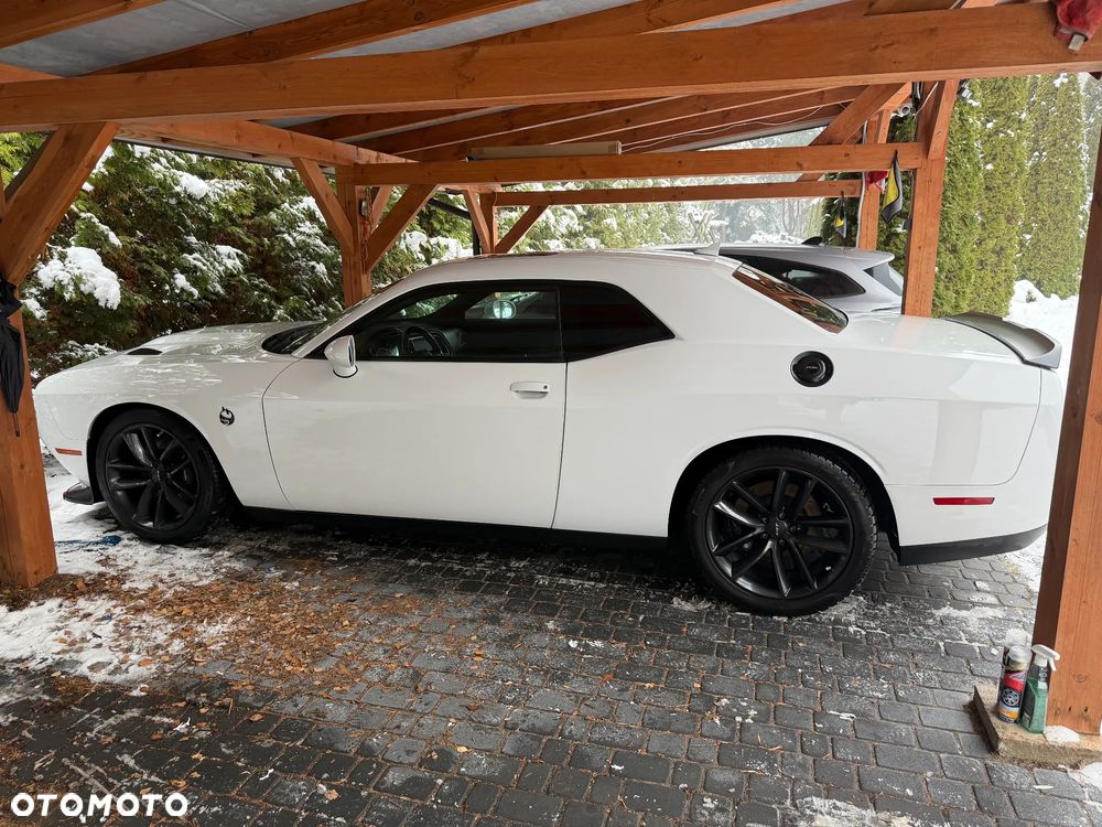 Dodge Challenger 6.4 Scat Pack - 21