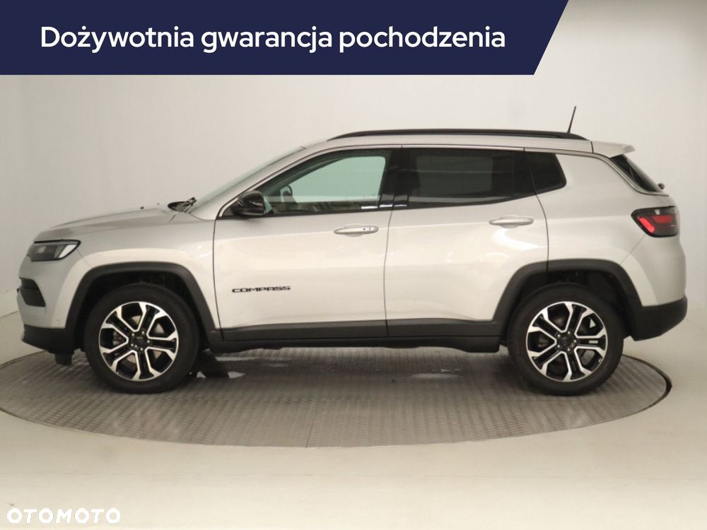 Jeep Compass - 4