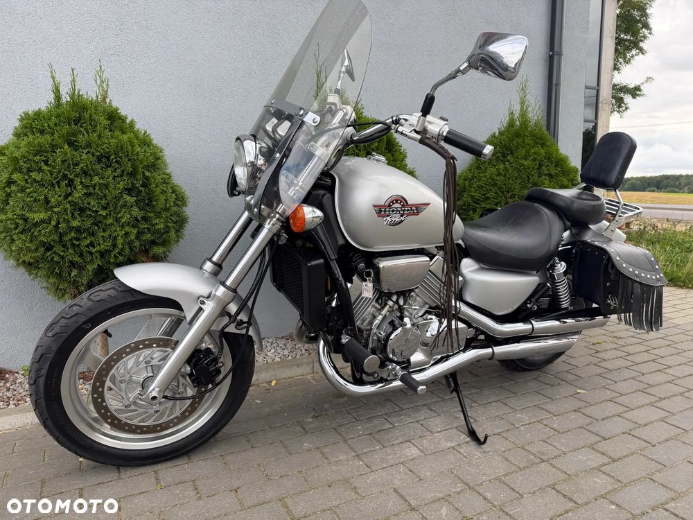 Honda VF - 38