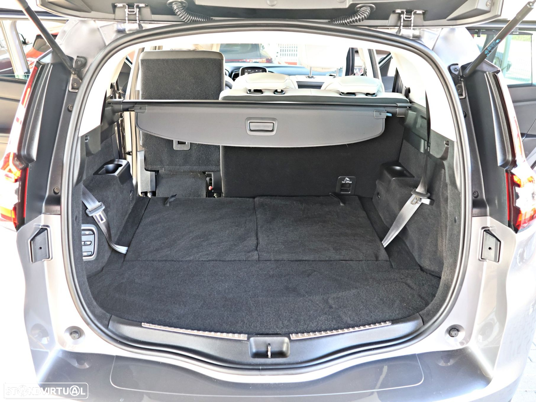 Renault Grand Scénic ENERGY dCi 160 EDC INITIALE PARIS - 36