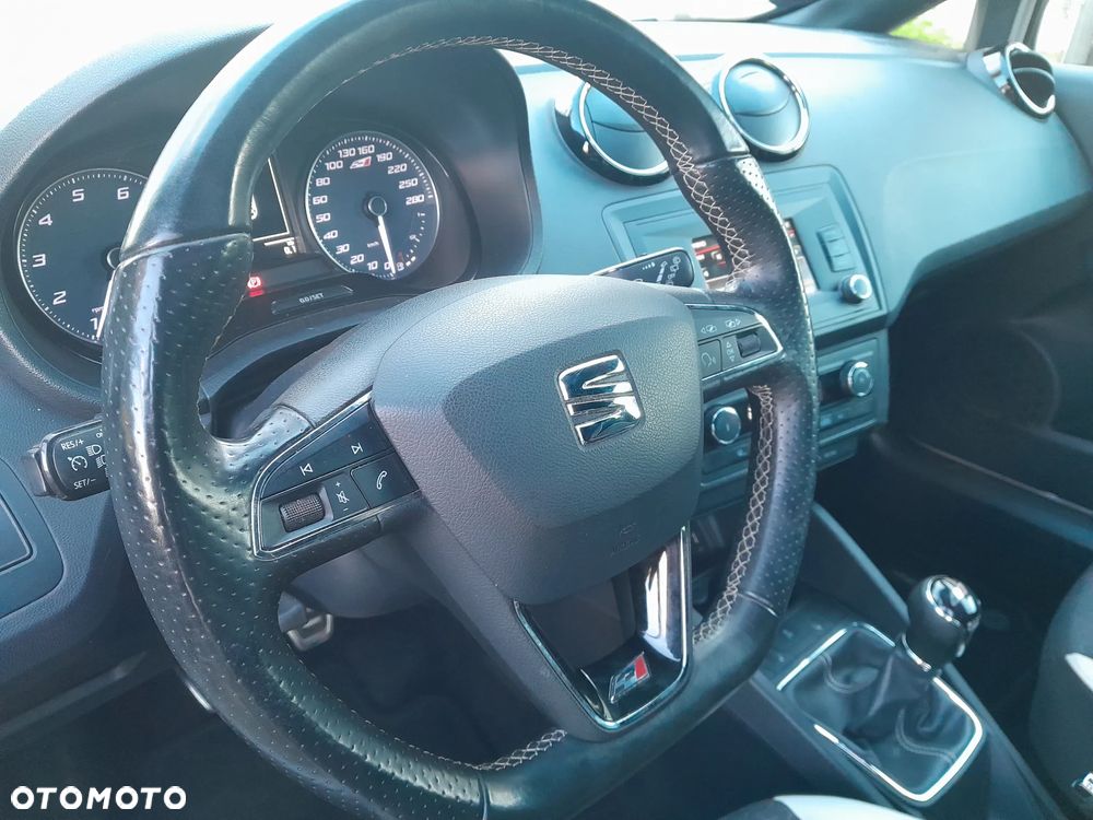 Seat Ibiza SC 1.8 TSI S&S Cupra - 10