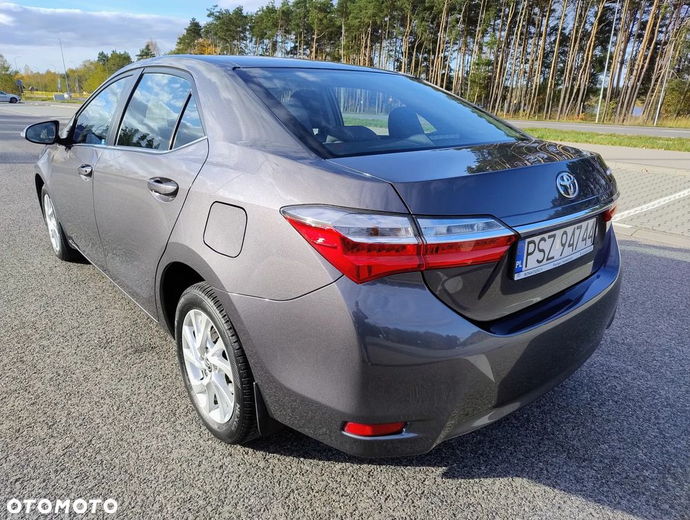 Toyota Corolla 1.6 Comfort - 19