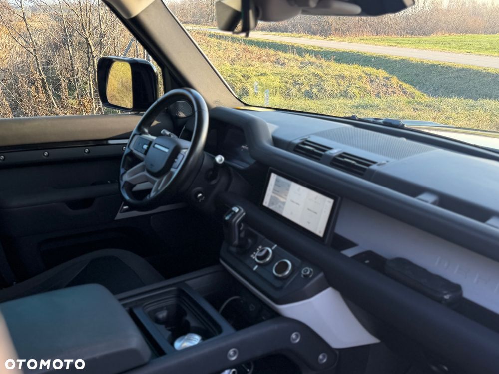 Land Rover Defender 2.0 D240 HSE - 16