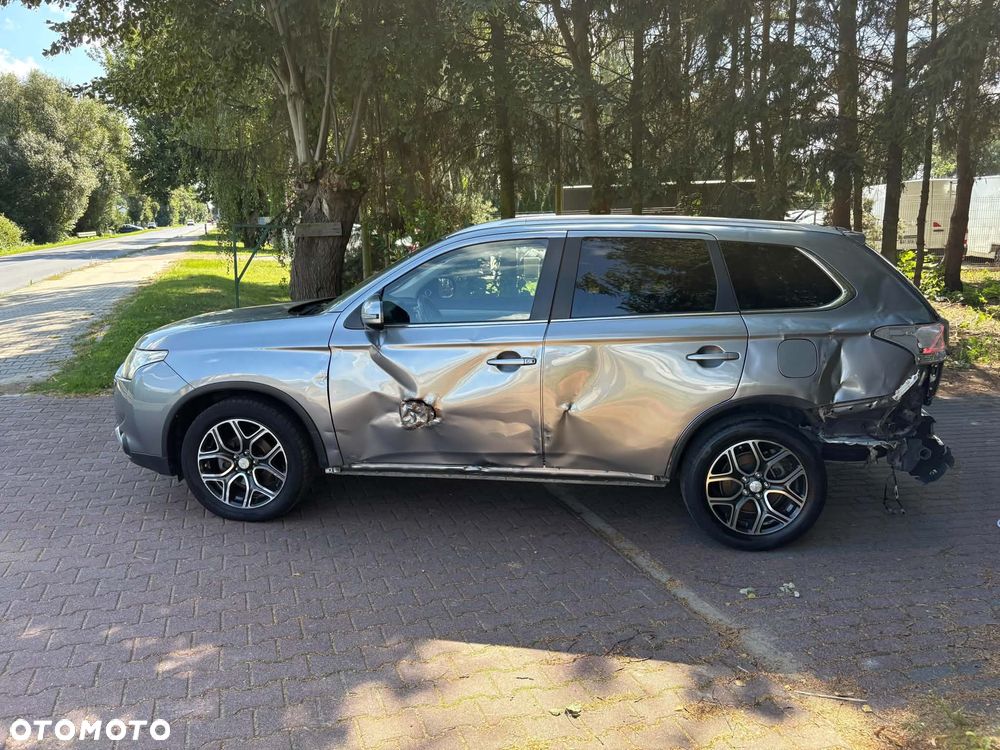 Mitsubishi Outlander - 9