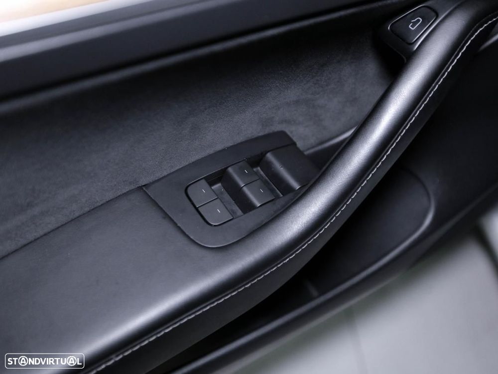 Tesla Model 3 Long-Range Dual Motor AWD - 11