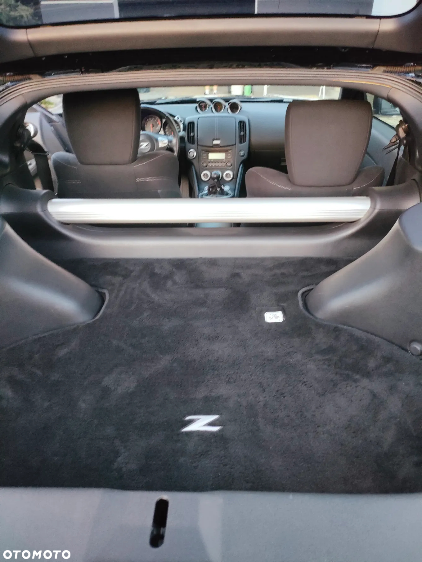 Nissan 370 Z - 15