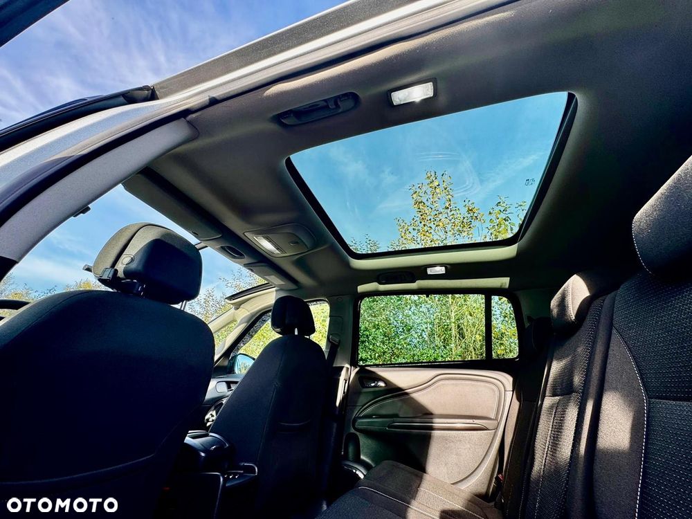 Opel Zafira - 17