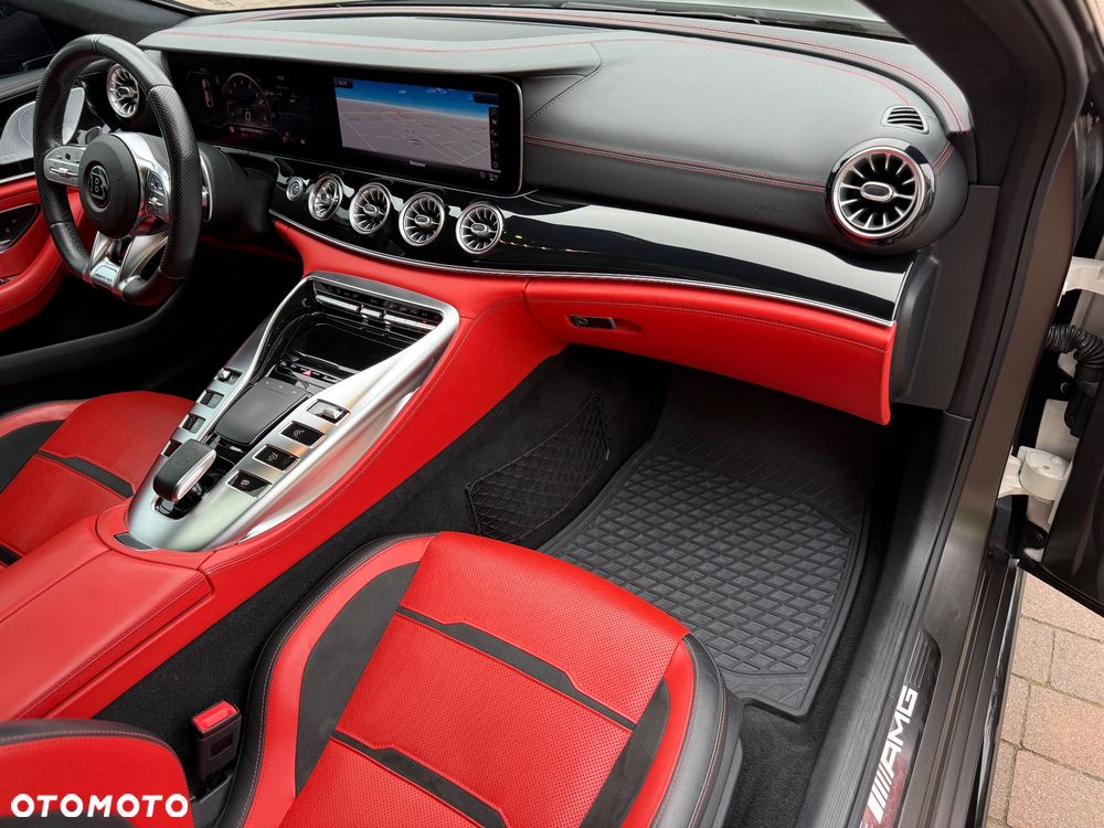 Mercedes-Benz AMG GT - 18