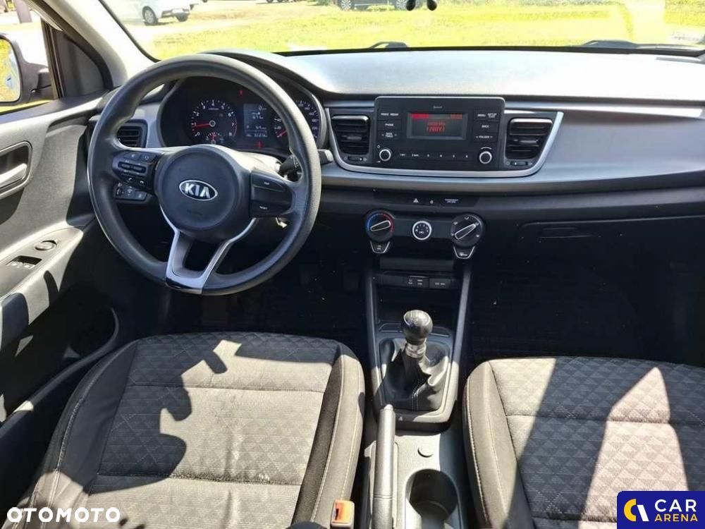 Kia Rio - 31