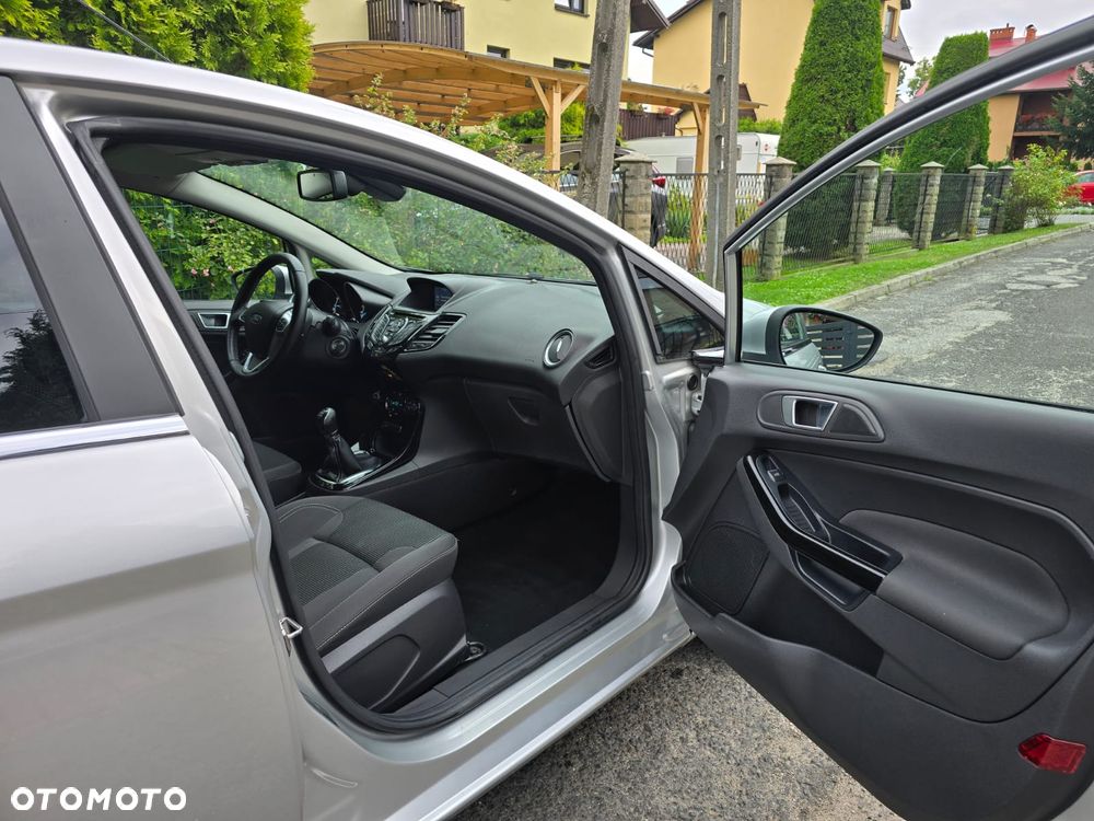 Ford Fiesta 1.0 EcoBoost Titanium - 30