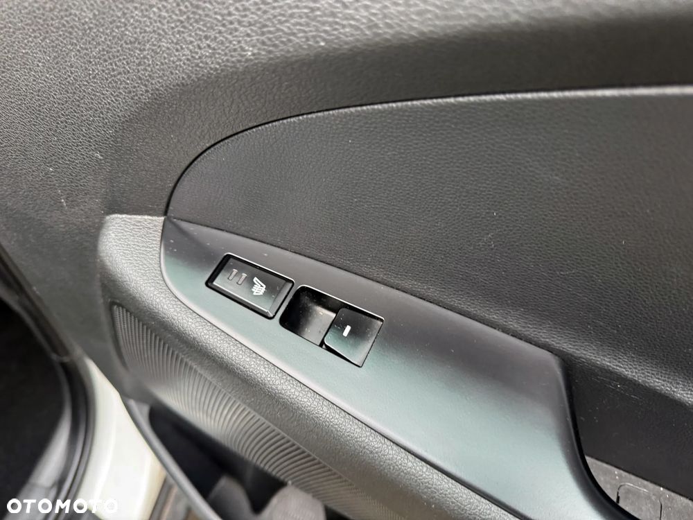 Hyundai Tucson 1.7 CRDI BlueDrive GO 2WD - 21