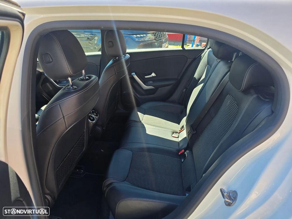 Mercedes-Benz A 180 - 21