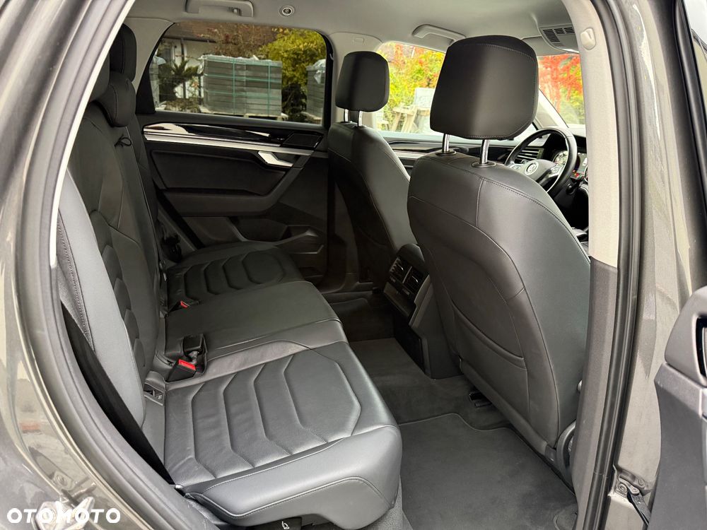 Volkswagen Touareg 3.0 V6 TDI SCR 4Mot - 19