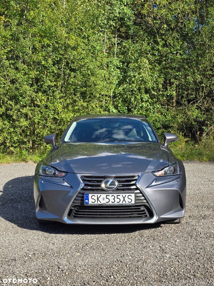 Lexus IS 200t / 300 Elegance - 2