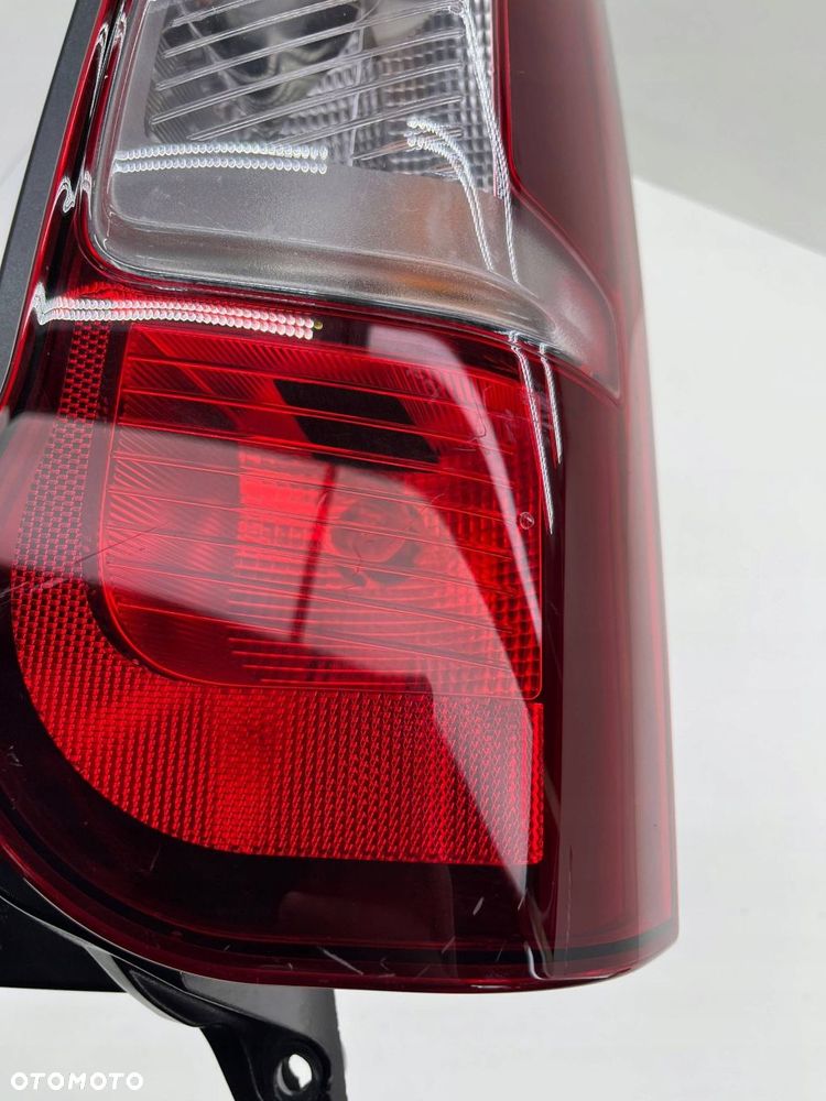 PEUGEOT RIFTER PRAWA LAMPA TYŁ 9820554880 - 5