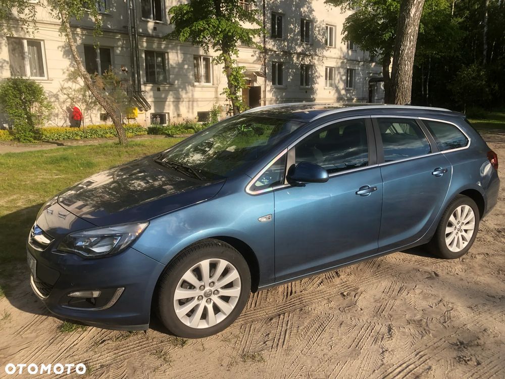 Opel Astra IV 1.6 CDTI Cosmo - 3