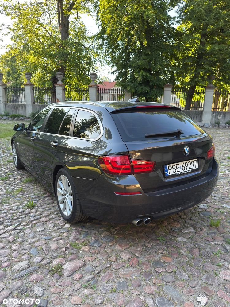 BMW Seria 5 520d Luxury Line - 9