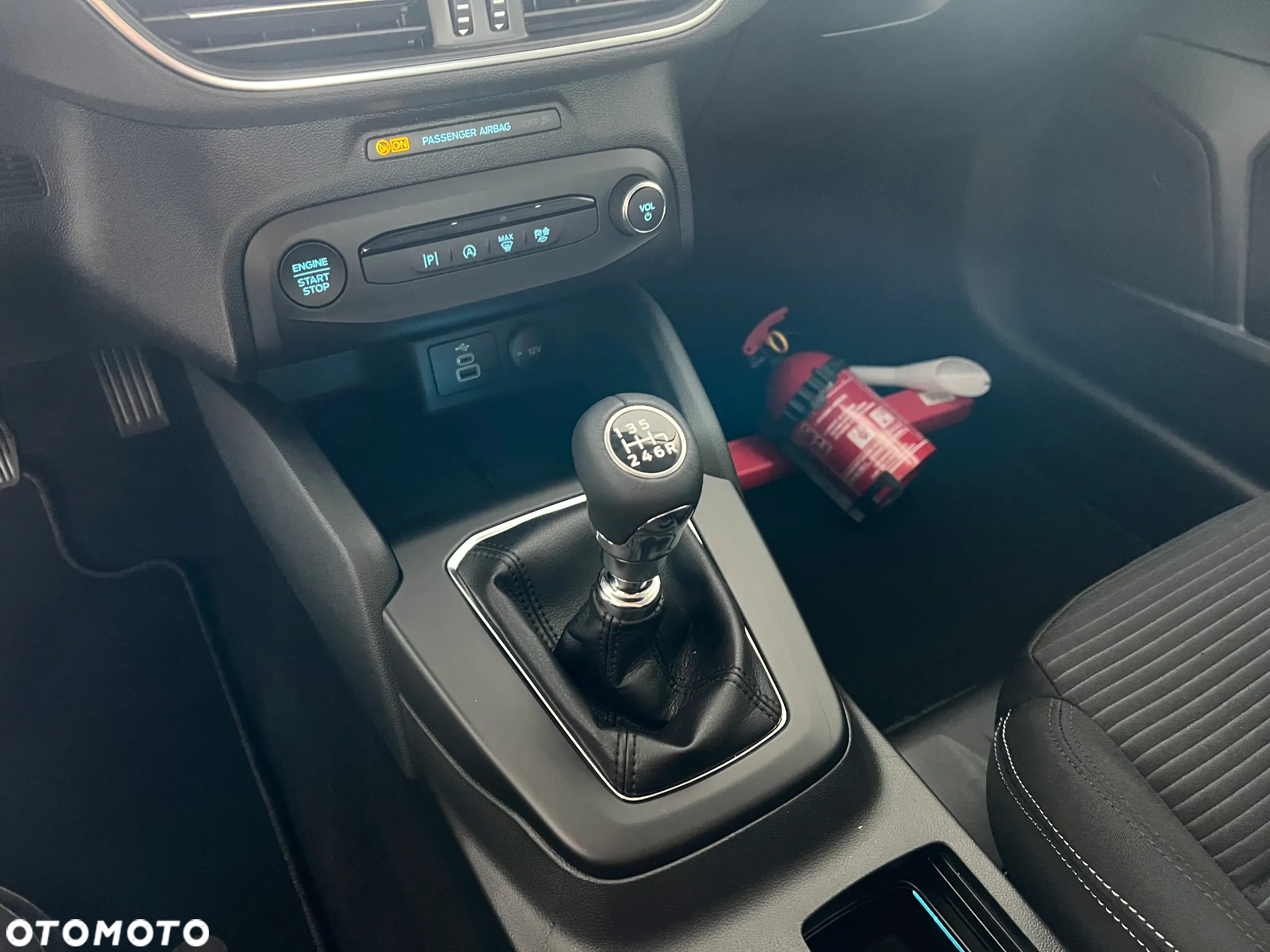 Ford Focus 1.0 EcoBoost Titanium - 29