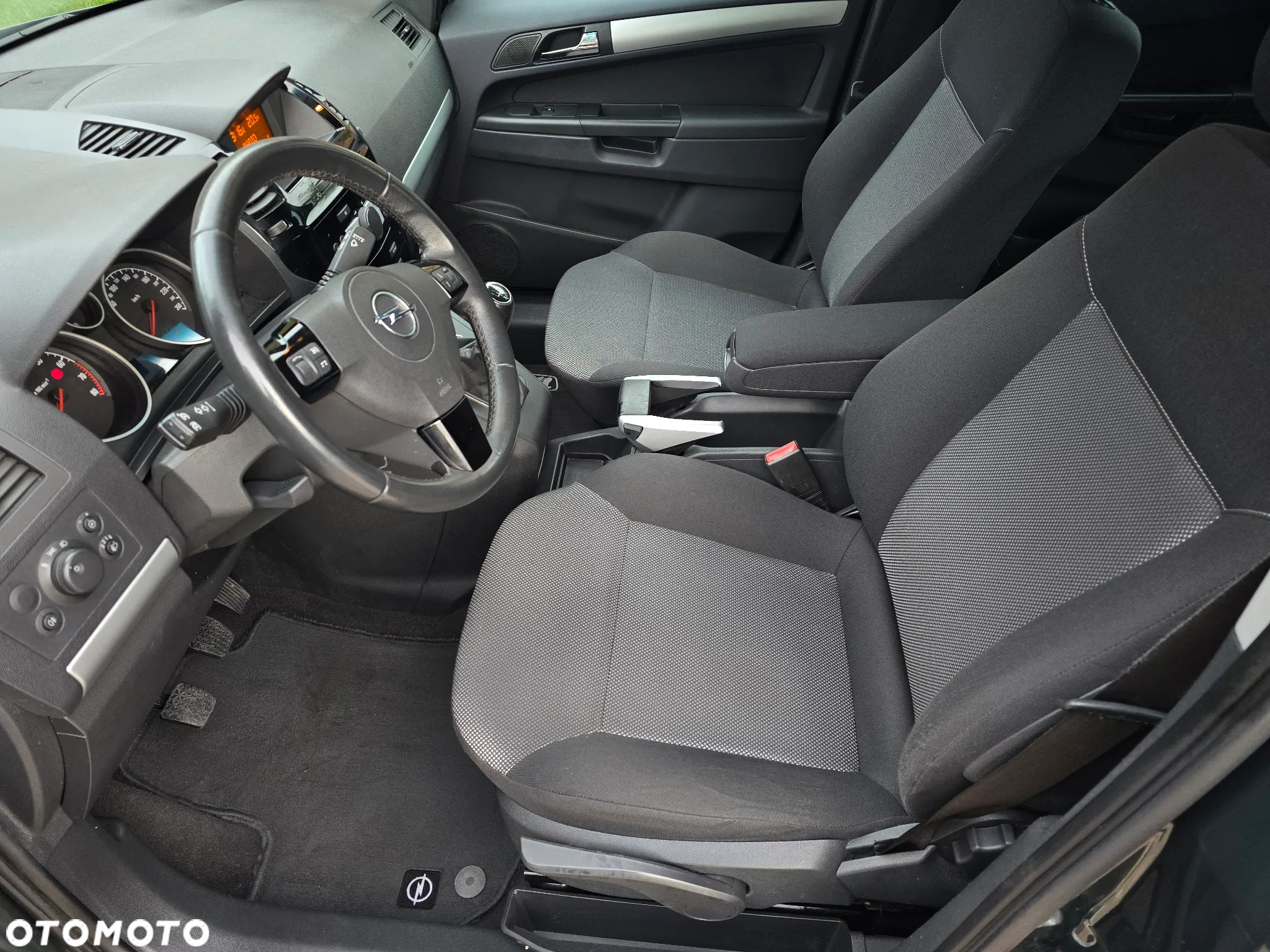 Opel Zafira 1.6 ECOFLEX Edition 111 Jahre - 18