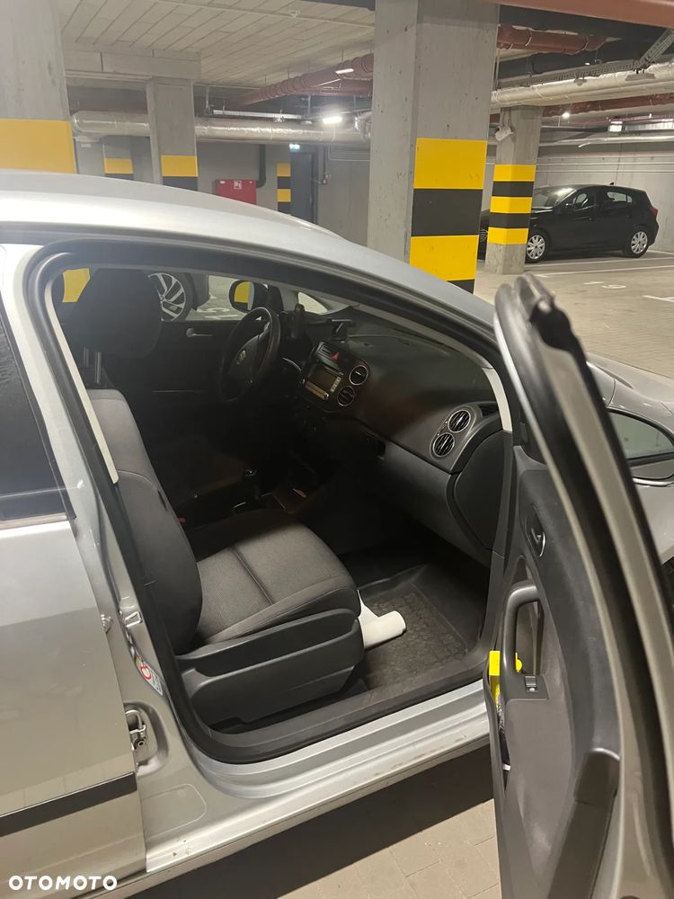 Volkswagen Golf Plus - 13
