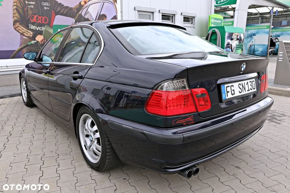 BMW Seria 3 320i - 19