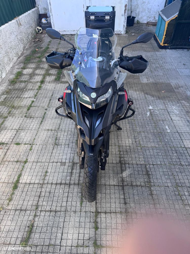 Benelli TRK 502 - 10