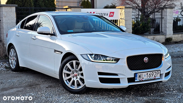 Jaguar XE 2.0 D Prestige