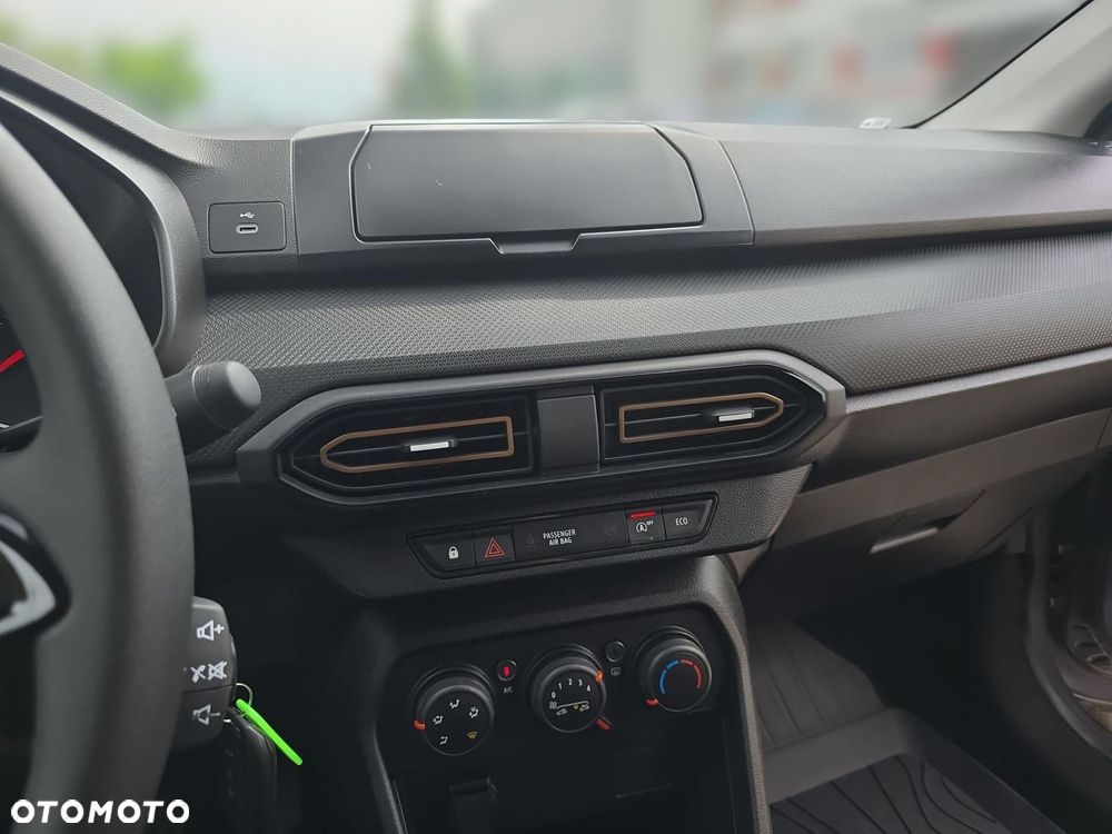 Dacia Sandero 1.0 TCe Essential - 17