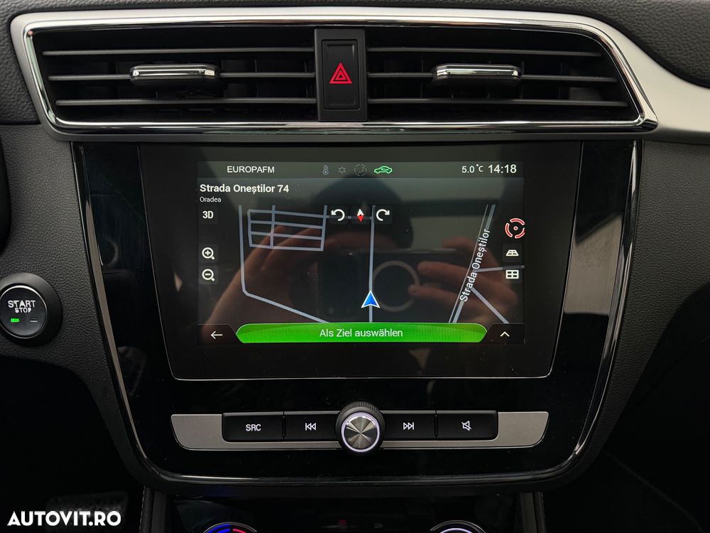 MG ZS EV Luxury - 11