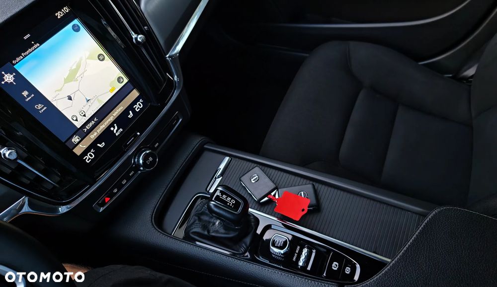 Volvo V90 D4 Geartronic Kinetic - 11