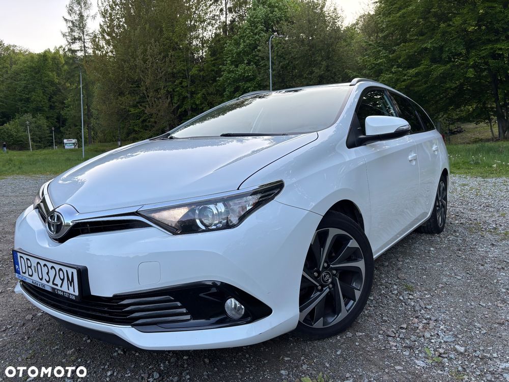 Toyota Auris 1.6 D-4D Edition-S - 2