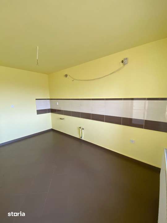 Spatiu/Comercial/Birouri/Cladire de inchiriat - 240 MP - P + 1, Husi, - Imagine principală: 4/8