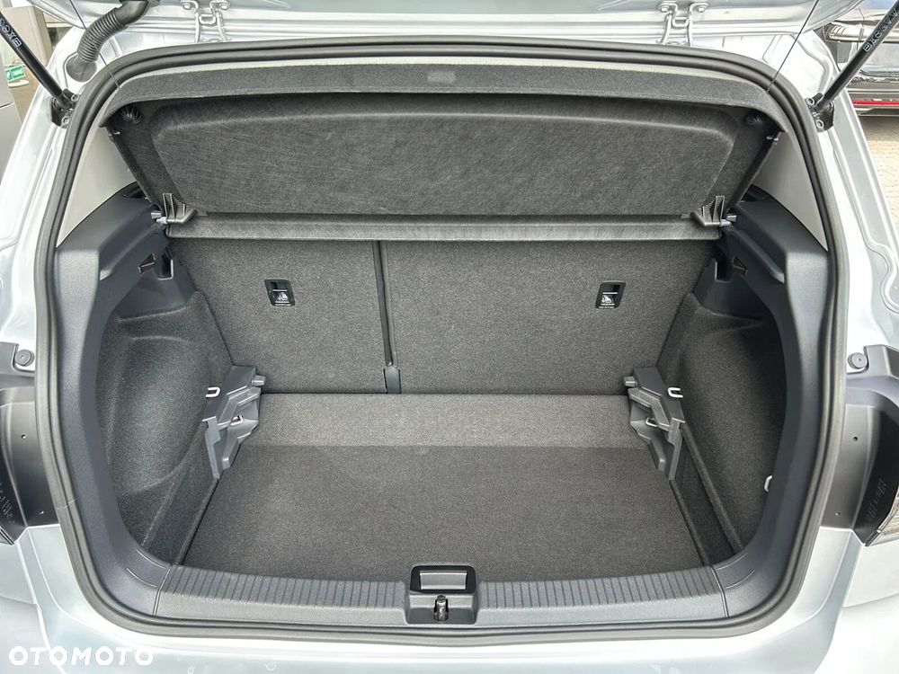 Volkswagen T-Cross - 11