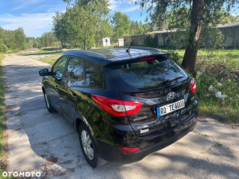 Hyundai ix35 blue 1.6 2WD Finale Silver - 23
