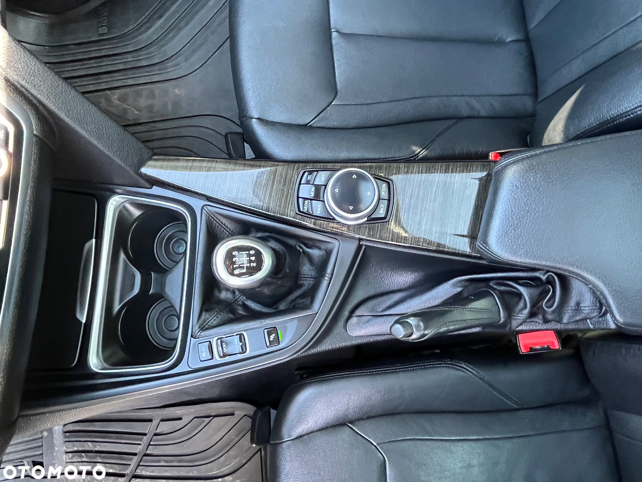 BMW Seria 3 318d xDrive Sport Line - 22