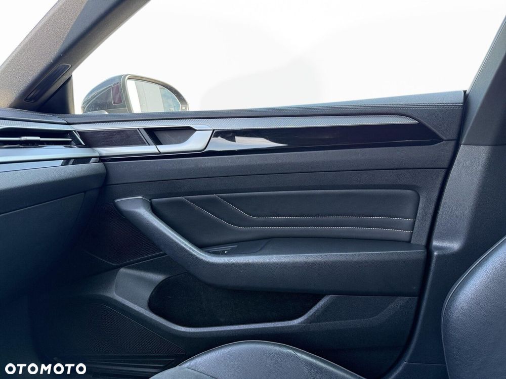 Volkswagen Arteon 2.0 TDI 4Motion R-Line DSG - 34